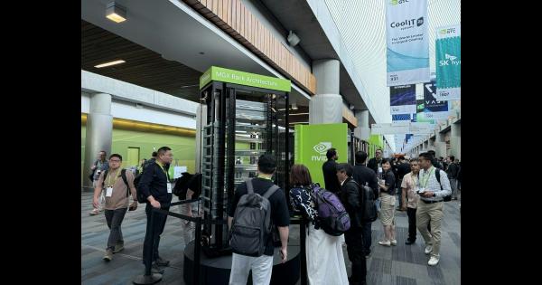 GTC 2026 Live: This Breathing Glass Rack Reveals the Physical Form of Next-Gen AI Compute as an Intelligent Lifeform