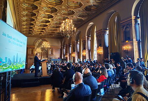 Made-in-Wuhan Makes Debut in Paris