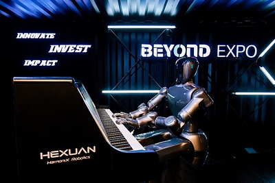 A robot plays the piano at BEYOND EXPO 2025 Credit: BEYOND EXPO