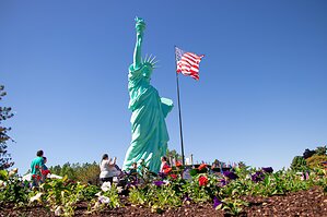 Thanksgiving Point Welcomes Stunning 40-Foot Statue of Liberty and Iconic National Landmarks for America 250 Celebration