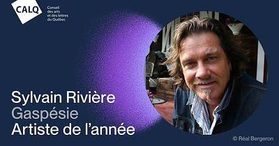 L'écrivain Sylvain Rivière reçoit le Prix du CALQ - Artiste de l'année en Gaspésie. Crédit : Réal Bergeron L'écrivain Sylvain Rivière reçoit le Prix du CALQ - Artiste de l'année en Gaspésie. Crédit : Réal Bergeron