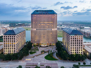 Beal Bank Funds Over $200 Million Total Commitment for Acquisition of The Towers at Williams Square in Las Colinas
