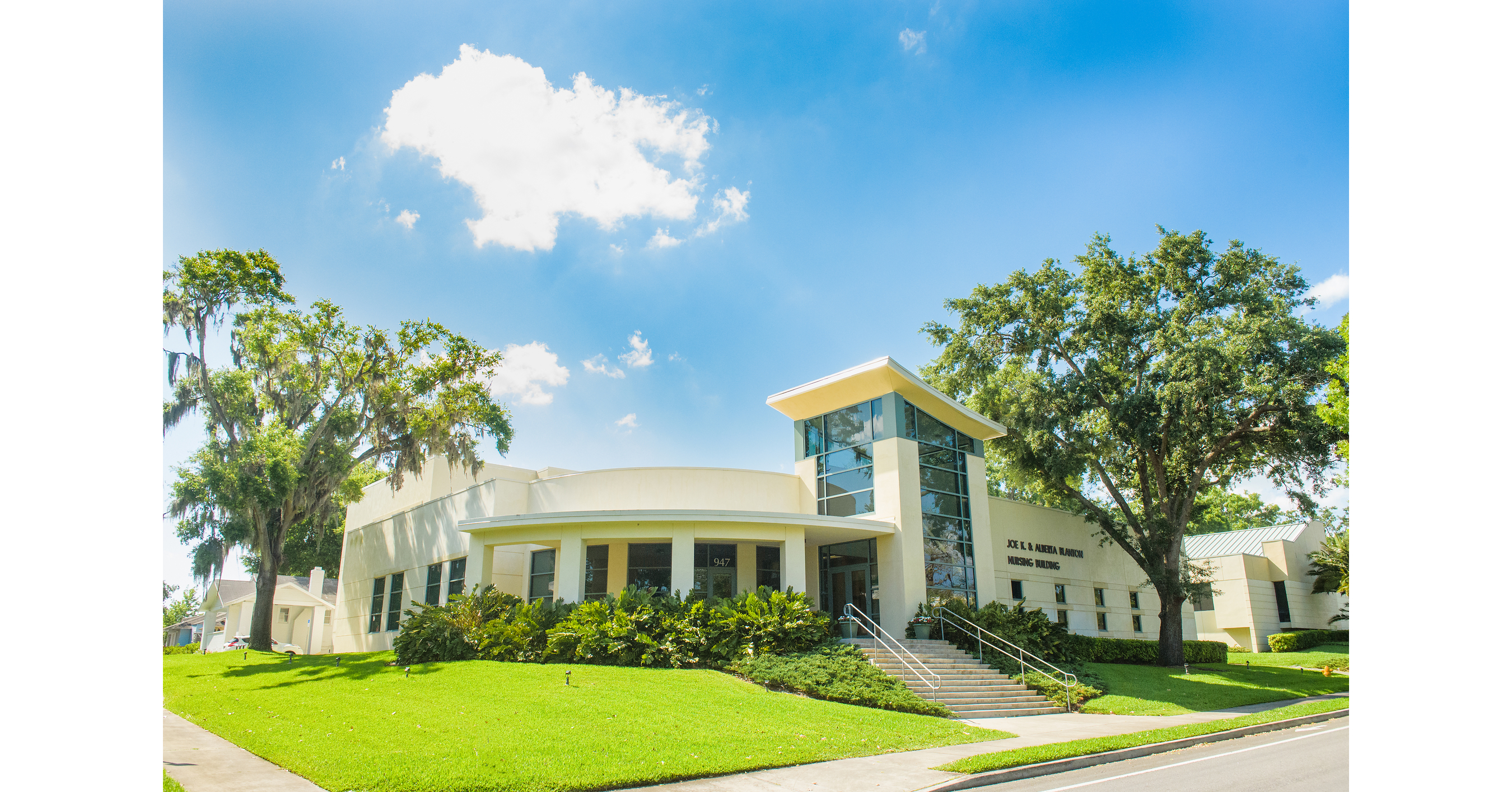 FLORIDA SOUTHERN COLLEGE NURSING PROGRAMS EARN MAXIMUM 10-YEAR CCNE ACCREDITATION