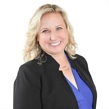 The Inner Circle acknowledges Tanya M. Niedzwiecki as a Pinnacle Professional Member Inner Circle of Excellence