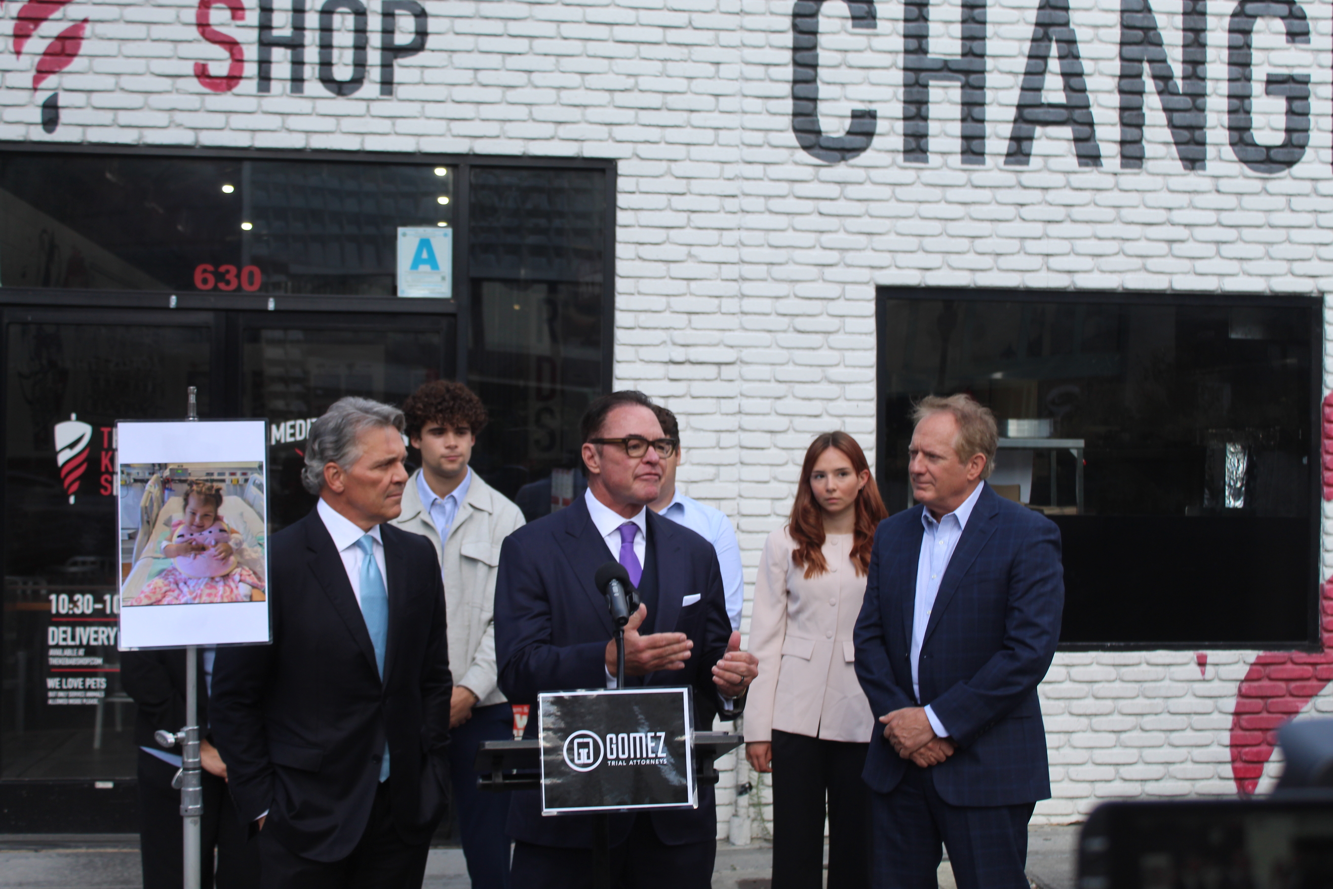 Attorneys John Gomez and Ron Simon Announce First Lawsuit in Kebab Shop E. Coli Outbreak Outside Downtown San Diego Restaurant