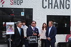 Los abogados John Gomez y Ron Simon anuncian la primera demanda en Kebab Shop E. Coli Outbreak Outside Downtown San Diego Restaurant