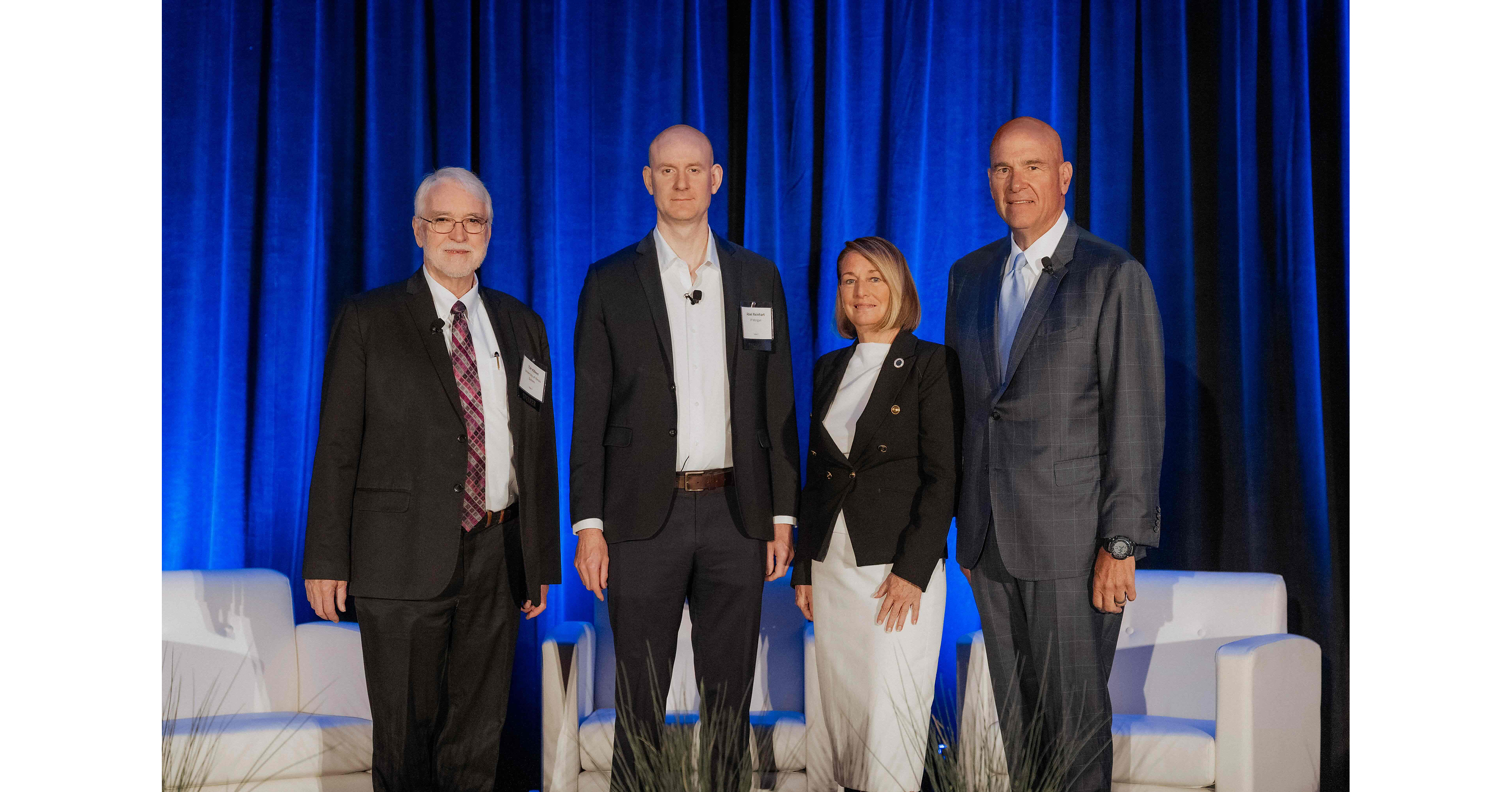 Business Leaders Gather to Hear Economic and Business Outlooks at the 16th Annual DuPage County Regional Business Outlook Event