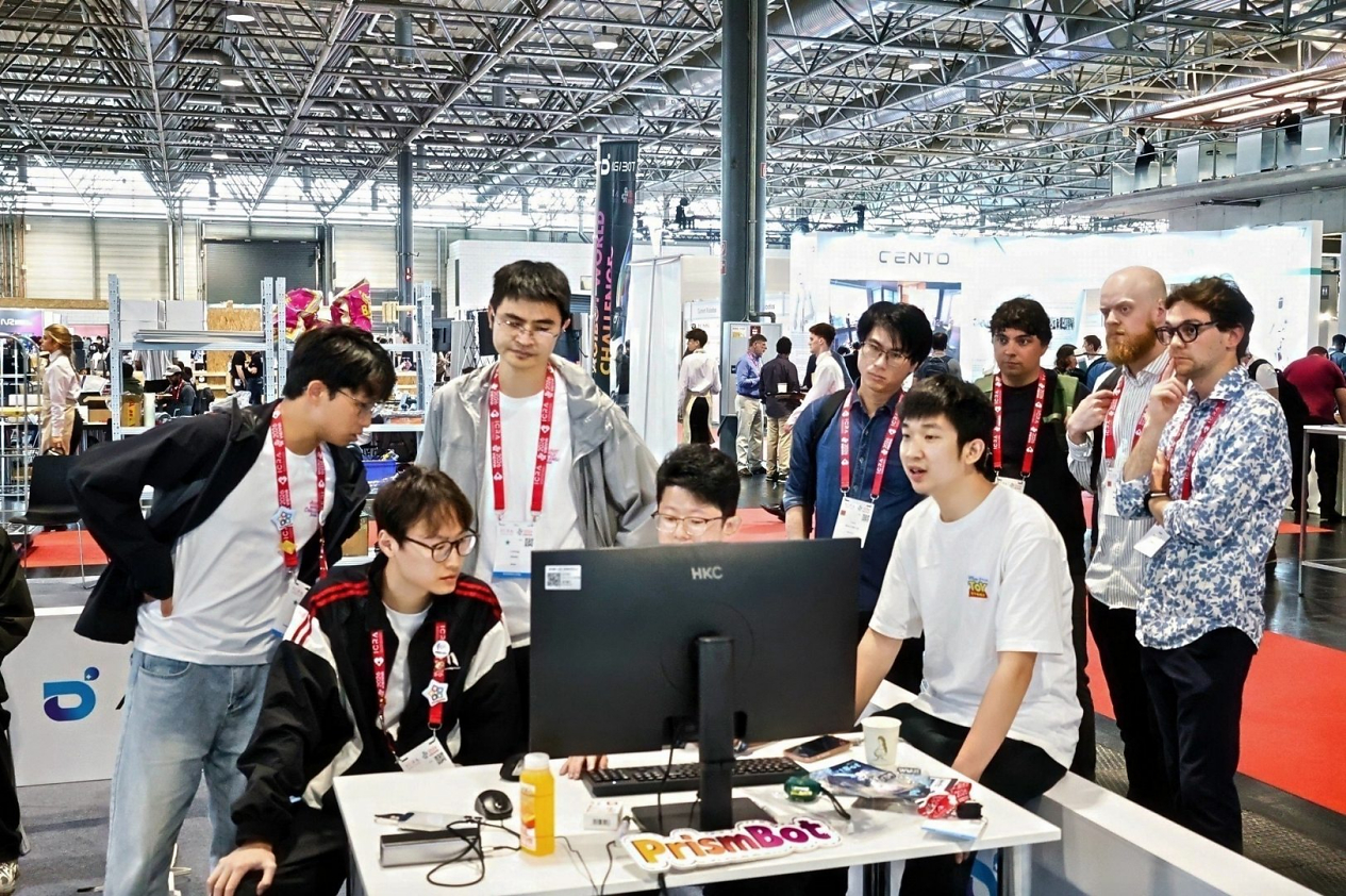 vivo Robotics Team Wins ICRA 2026 AGIBOT World Challenge Reasoning to Action Track