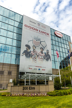 'Good Luck to the U.S. Men's National Team' - Henkel unveils supersized inspirational message