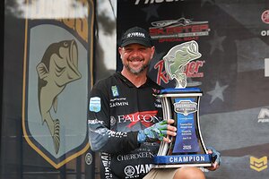 One dock, one new trick carry Christie to Bassmaster Elite Series victory at Pasquotank River/Albemarle Sound