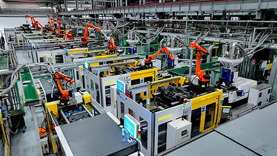 Full automation powered by KUKA robots at Midea Thailand Factory