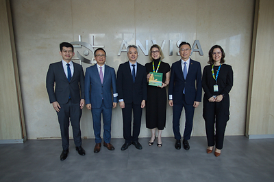 Visita à Agência Nacional de Vigilância Sanitária (ANVISA) do Brasil