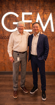 Mr. Michael Campbell (left), President of Synovis Micro Companies Alliance, Inc., with Mr. Seung Joon IM (right), Founder and CEO of MediThinQ.