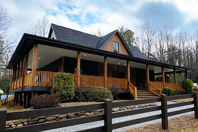 Longcliff Discovery Center