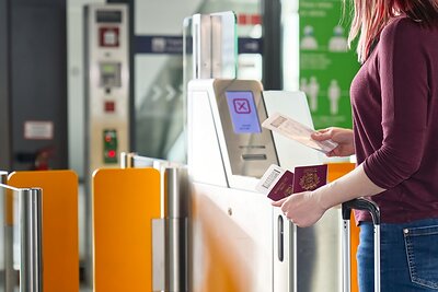 a traveler encounters an automated border bottleneck. EaseGov’s platform guarantees document accuracy to prevent these rejections.