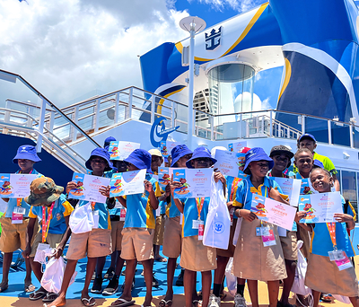 1 News Article Image ГРУППА ROYAL CARIBBEAN ПУБЛИКУЕТ ОТЧЕТ ОБ ОБЩЕСТВЕННОМ ВЛИЯНИИ НА 2025 ГОД, РАЗВИВАЯ СВОЕ ОБЯЗАТЕЛЬСТВО ПЕРЕД СООБЩЕСТВАМИ И НАПРАВЛЕНИЯМИ ПО ВСЕМУ МИРУ