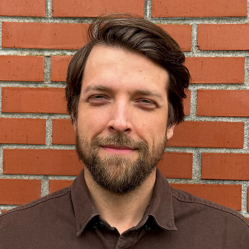 Quinn Schwartz founded Schwartz Marketing Lab (S.LAB) in 2026. His goal is to help brands show up accurately and with authority on the discovery surfaces modern consumers trust most.