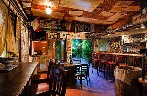 Key West Secrets Revealed: Buffett, a Bar, and the Birth of a Musical Legend