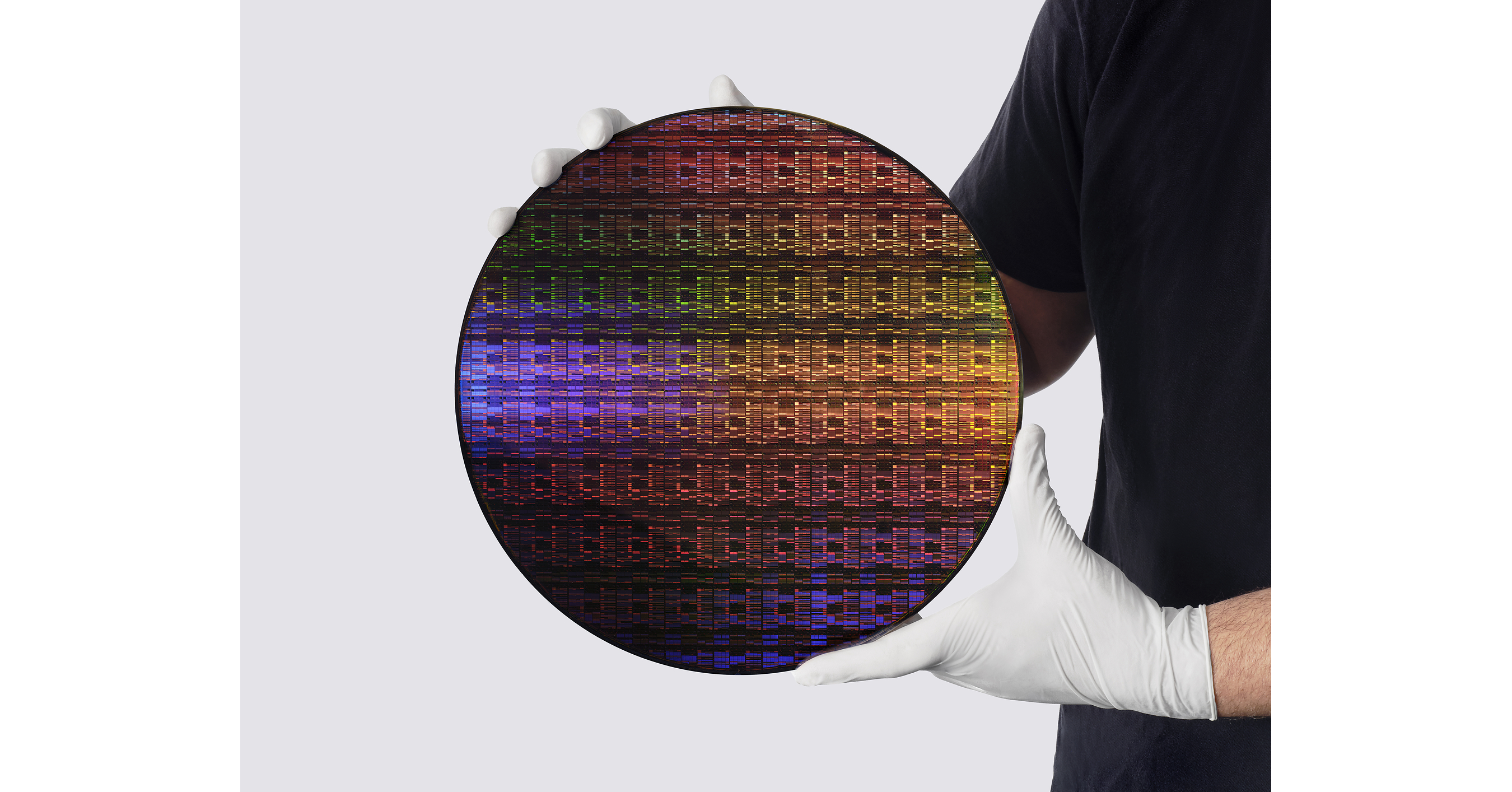 https://mmx.prnewswire.com/media/MS1872630/IBM_Sub-1_Nanometer_Node_Wafer.jpg?id=OA2733821&p=facebook