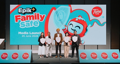 From left to right: Jill Yeap (General Manager of Marketing, Tune Talk), Jay Pandey (Chief Technical Officer, Tune Talk), Gurtaj Singh Padda (Chief Executive Officer, Tune Talk), Sonia Ooi (Chief Financial Officer, Tune Talk), Nafis Nazri (Head of Product, Tune Talk) From left to right: Jill Yeap (General Manager of Marketing, Tune Talk), Jay Pandey (Chief Technical Officer, Tune Talk), Gurtaj Singh Padda (Chief Executive Officer, Tune Talk), Sonia Ooi (Chief Financial Officer, Tune Talk), Nafis Nazri (Head of Product, Tune Talk)
