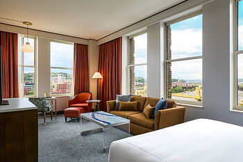 Junior Suite at The Atterbury Hotel