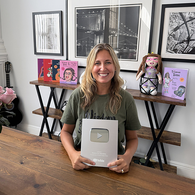 Jackie Morreale with YouTube Silver Creator Award