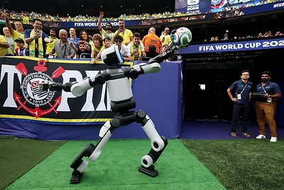 Hyundai Motor Brings Atlas Humanoid Robot to FIFA World Cup 2026™ in First-Ever Live Match Environment Robotics Integration