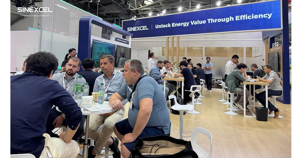 Společnost SINEXCEL rozšiřuje na veletrhu Intersolar Europe 2026 evropský ekosystém pro skladování energie a posiluje tak svůj dlouhodobý závazek vůči Evropě
