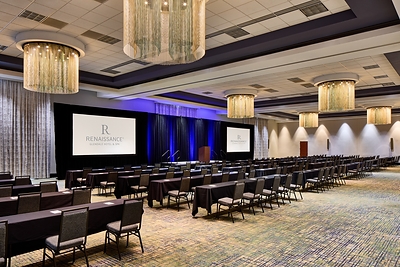 Cira Meeting Room at Renaissance Phoenix Glendale Hotel & Conference Center showcases the hotel’s award-recognized meeting capabilities.