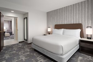 Embassy Suites by Hilton Charlotte Concord Golf Resort &amp; Spa Completes Comprehensive Renovation, Elevating the Guest Experience