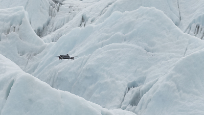 DJI Matrice 4E was tested in a high-altitude mountaineering environment to obtain high-resolution glacier intelligence DJI Matrice 4E was tested in a high-altitude mountaineering environment to obtain high-resolution glacier intelligence