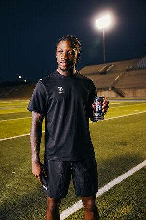REIGN Total Body Fuel Signs QB Keelon Russell and RB Caden Durham to NIL Deals