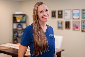Vanessa Gabrovsky Cuéllar, MD Joins DISC Surgery Center at Palm Beach as Physician Partner