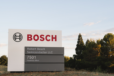 Bosch está invirtiendo hasta 2 mil millones de dólares para transformar la planta de Roseville en un centro de producción y pruebas de semiconductores SiC con procesos y equipos de última generación.