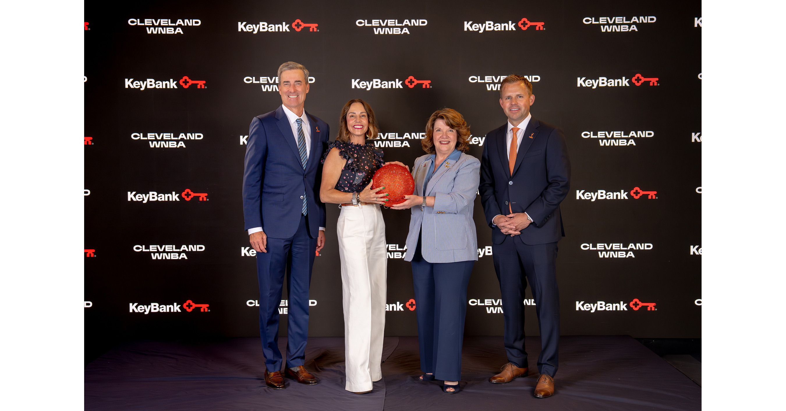 KeyBank scores a WNBA team partnership