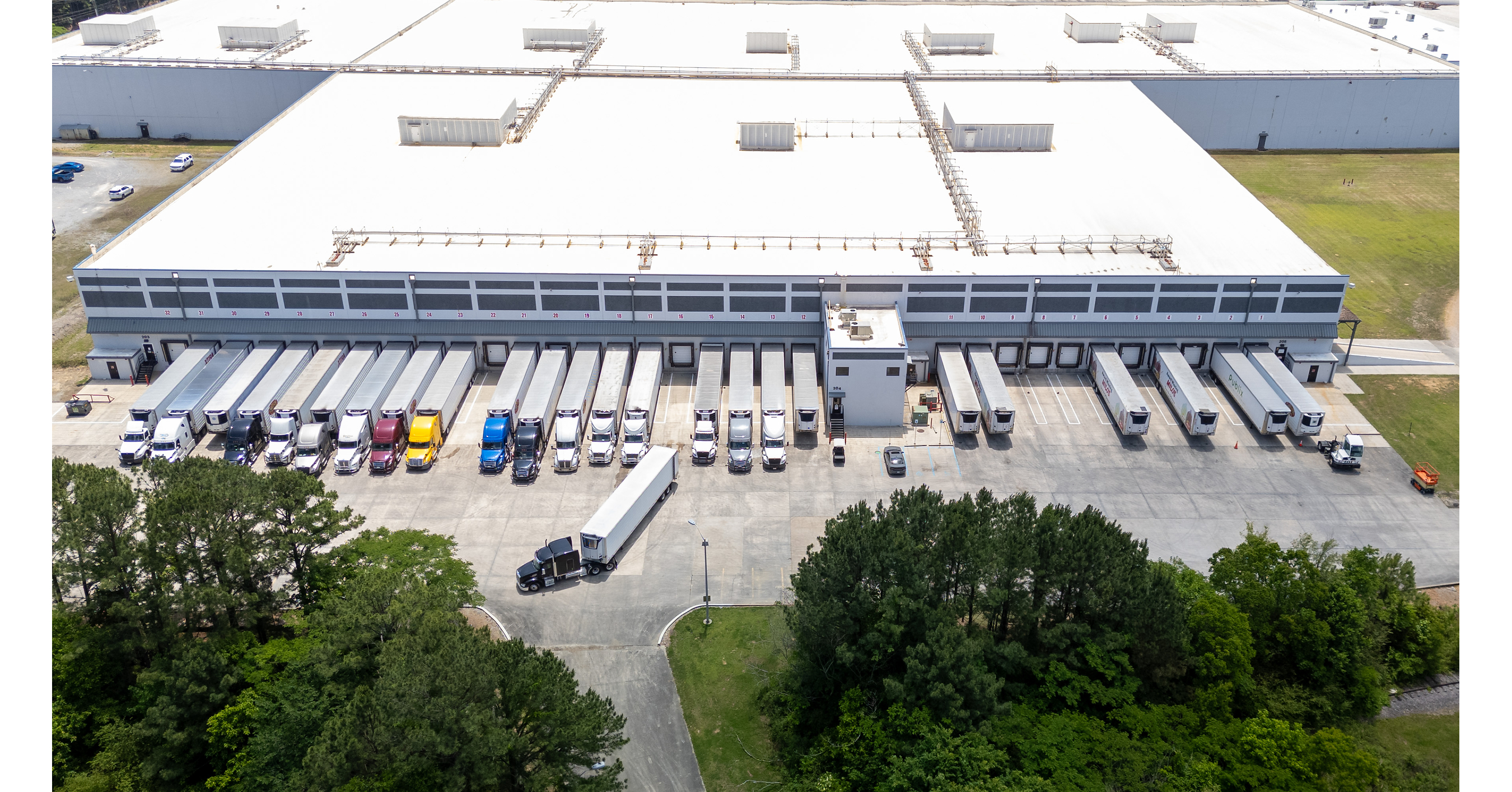 Milo's, America's #1 Refrigerated Tea Brand, Opens Fourth Major Facility in Six Years - a New 150,000-Square-Foot Alabama Distribution Center Marking Almost $400 Million in Domestic Manufacturing Investment Since 2019
