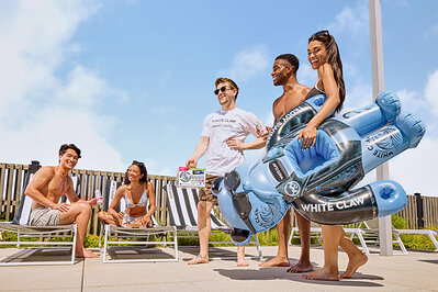 White Claw® and Teddy Swims introduce The Floatmate, a limited-edition pool floatie designed for summer hangs with your crew.