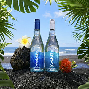 Waiākea Hawaiian Volcanic Beverages Marks 14 Years of Sustainable Innovation with the Launch of Paʻa Premium Glass Collection