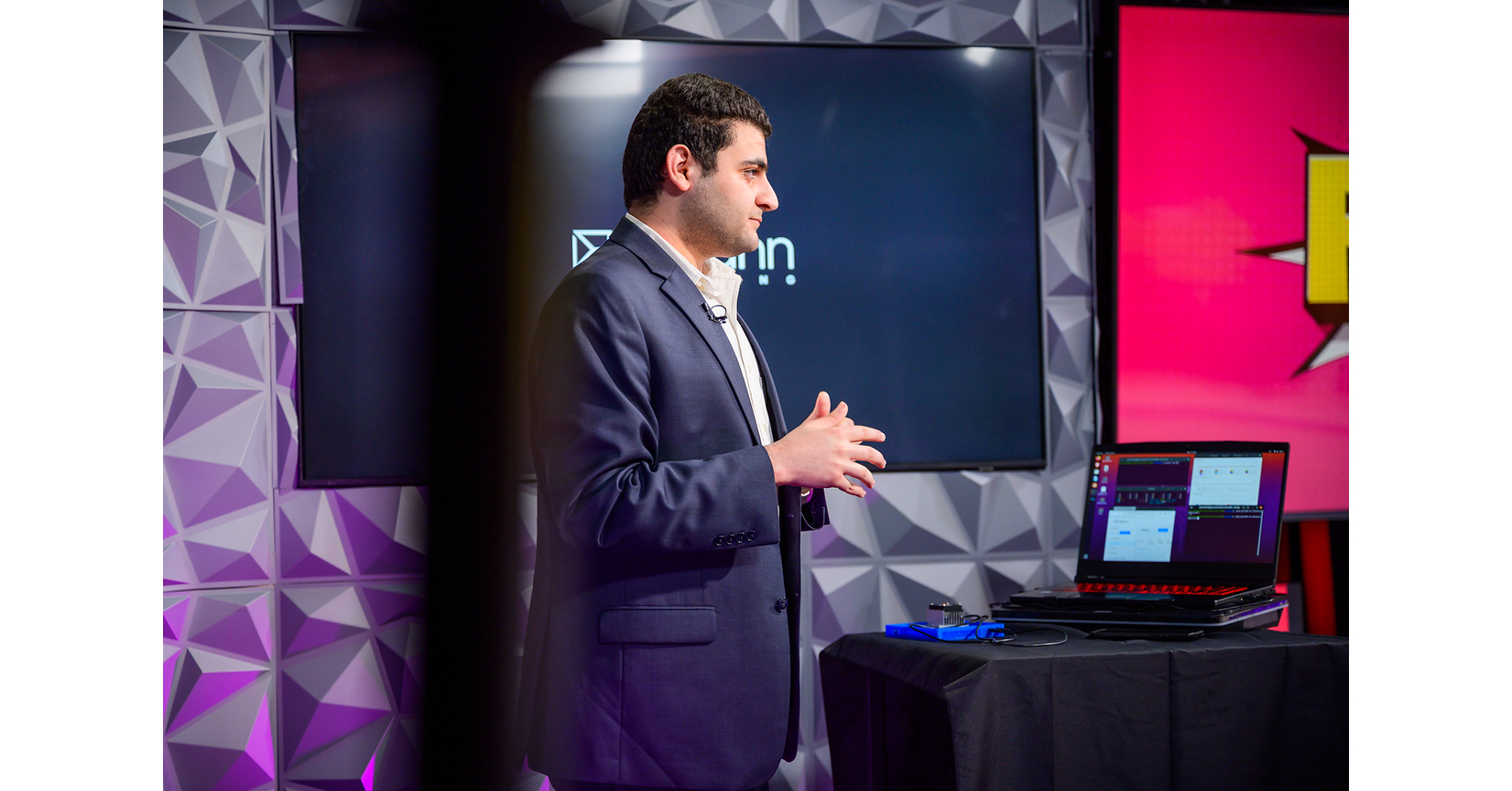 Riemann Computing Goes Live on Wefunder, Unveils Revolutionary Programming Language and AI Breakthrough