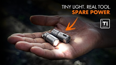 Mini pry-bar tail | CREE / LUMINUS LEDs | Replaceable 10180 battery | USB-C spare dock | Titanium / Aluminum body