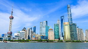 Xi Jinping inspiziert Shanghai