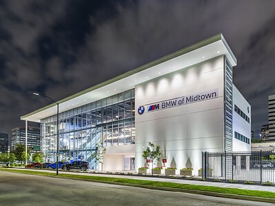 Exterior photo of BMW Houston Midtown location