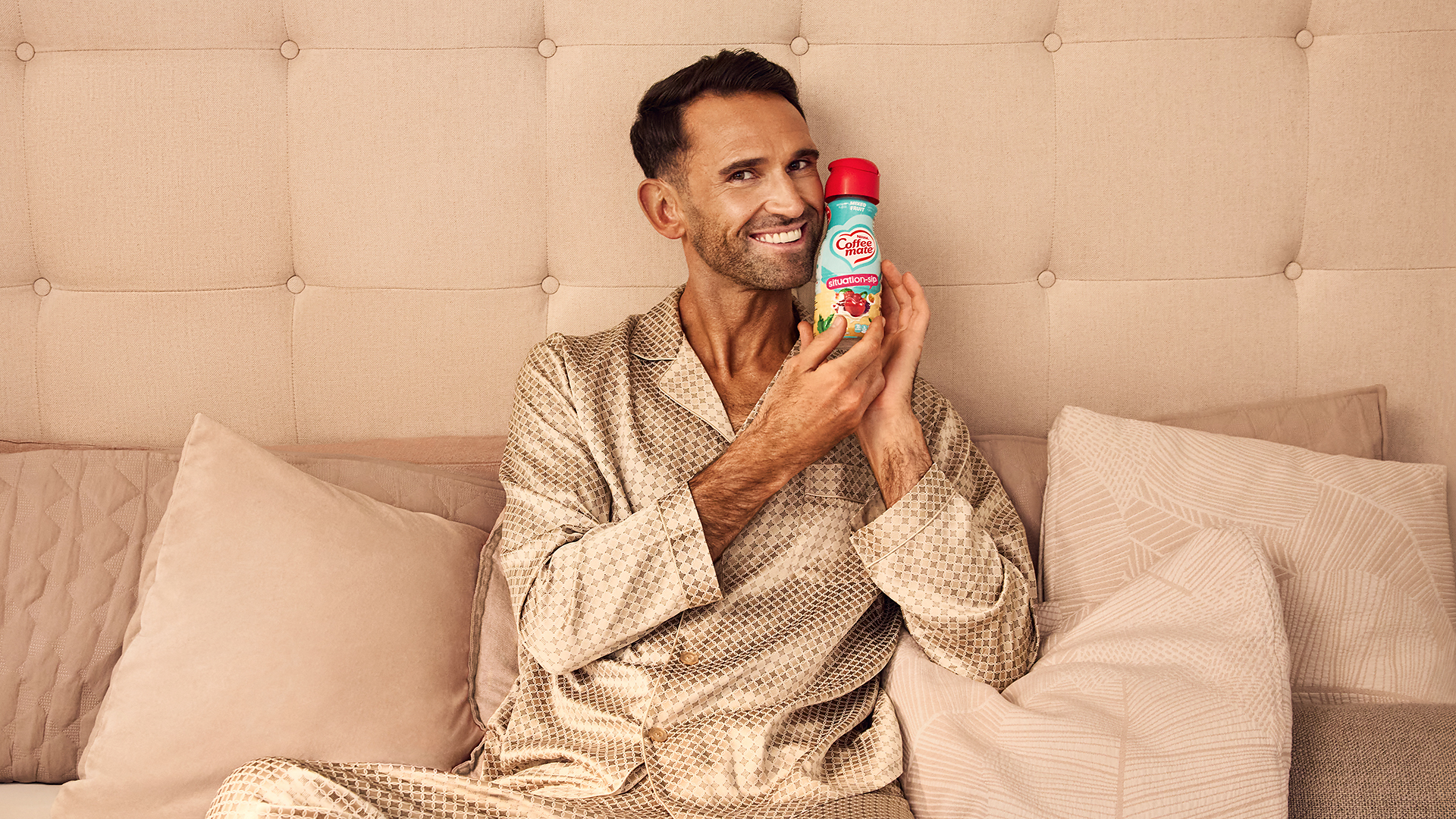Coffee mate® Hard Launches New 'Situation-Sip' Creamer as Carl Radke's Seasonal Romance