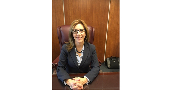 The Inner Circle acknowledges Lisa Boslow Dorman, Esq as a Pinnacle Professional Member