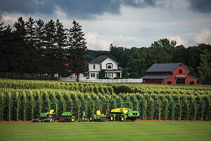 John Deere Named Presenting Sponsor of the 2026 MLB at Field of Dreams Game