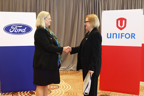 Ford Motor Company of Canada Limited and Unifor have ratified a new three-year national collective agreement, reinforcing Ford's long-term commitment to Canada. Pictured are Meredith Keenan (left), vice-president, Human Resources, Ford Motor Company of Canada, Limited, and Lana Payne (right), Unifor National President. Ford Motor Company of Canada Limited and Unifor have ratified a new three-year national collective agreement, reinforcing Ford's long-term commitment to Canada. Pictured are Meredith Keenan (left), vice-president, Human Resources, Ford Motor Company of Canada, Limited, and Lana Payne (right), Unifor National President.