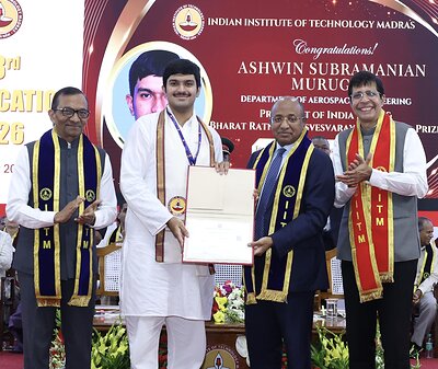 His Excellency Dr. Hussein Ali Mwinyi, President of Zanzibar presents 'President of India Prize' to Mr. Ashwin Subramanian Murugan during IIT Madras' 63 Convocation on 17 July 2026