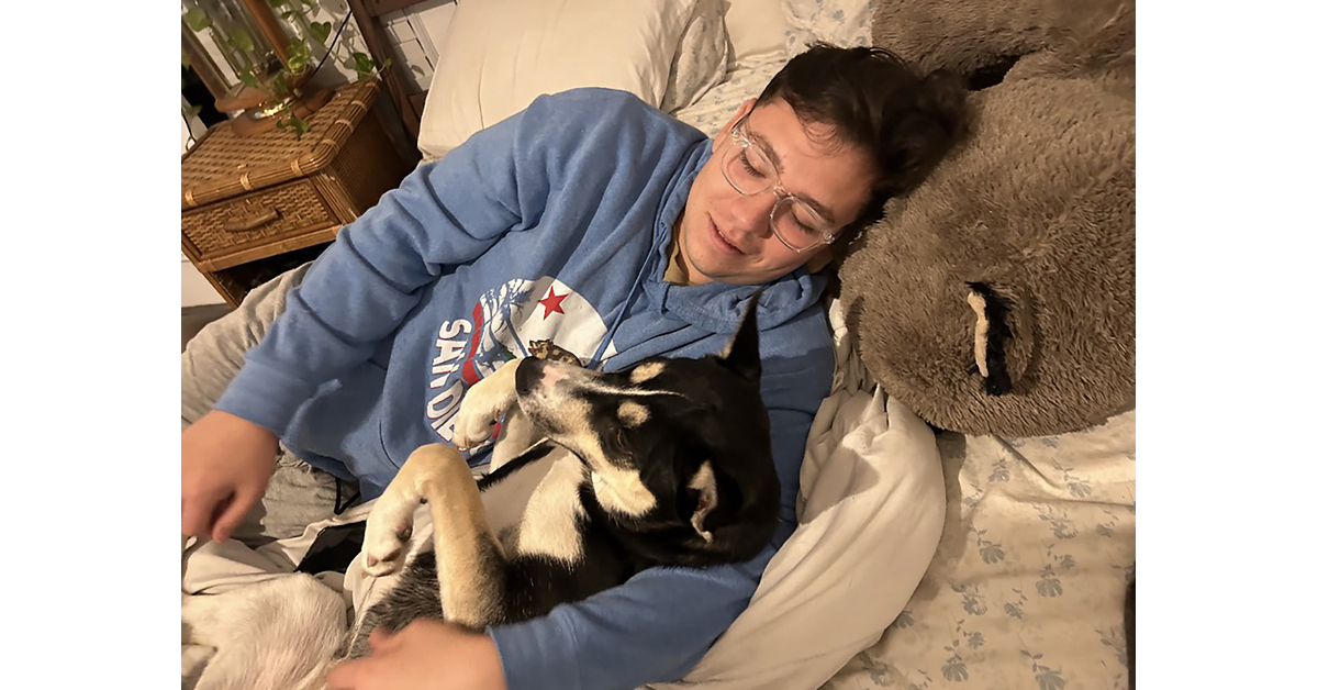 Deployed U.S. Marine Calls His Dog Every Day While Waiting for the Day They're Finally Reunited
