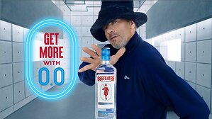 BEEFEATER 0.0% Y JAMIROQUAI LE DAN UN NUEVO GIRO A 'VIRTUAL INSANITY' PARA MOSTRARTE CÓMO EXPRIMIR AL MÁXIMO LA VIDA CON 0.0