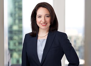 Crowell & Moring Expands Financial Services Group with Former UBS Bank USA General Counsel Cristina Diaz